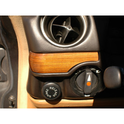 Замена отделки салона Mercedes W123