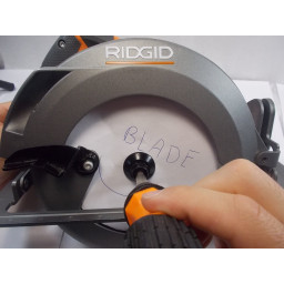Ridgid Дисковая пила R3205 Замена лезвия
