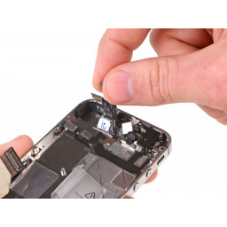 Замена передней камеры iPhone 4S